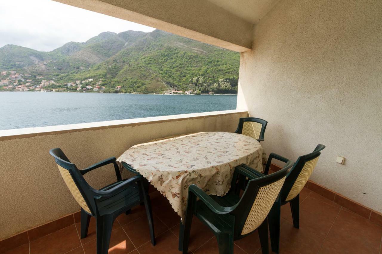 Apartmani Vesna Tivat Dış mekan fotoğraf