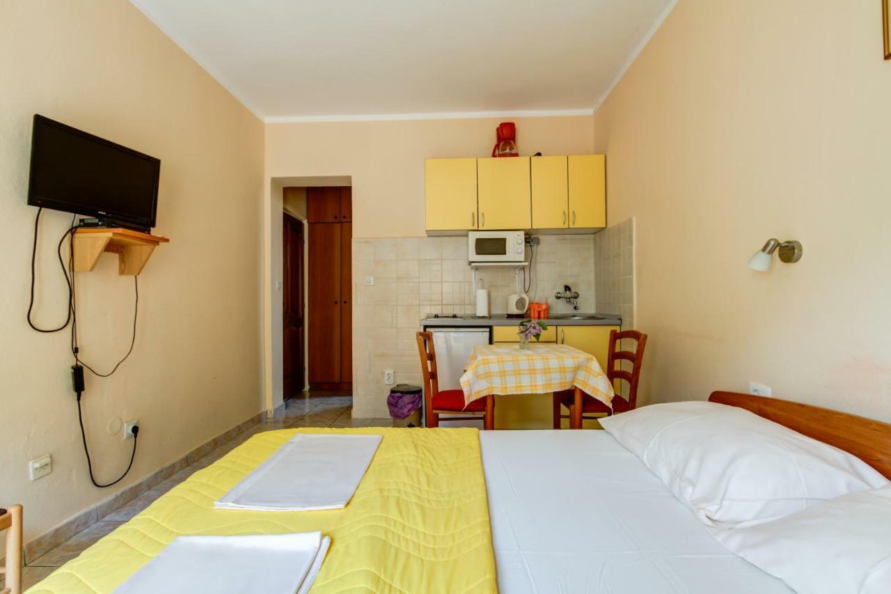 Apartmani Vesna Tivat Dış mekan fotoğraf
