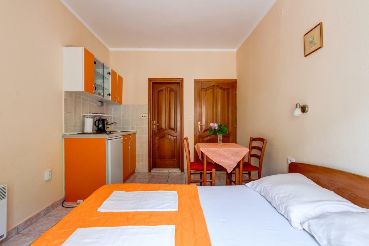 Apartmani Vesna Tivat Dış mekan fotoğraf