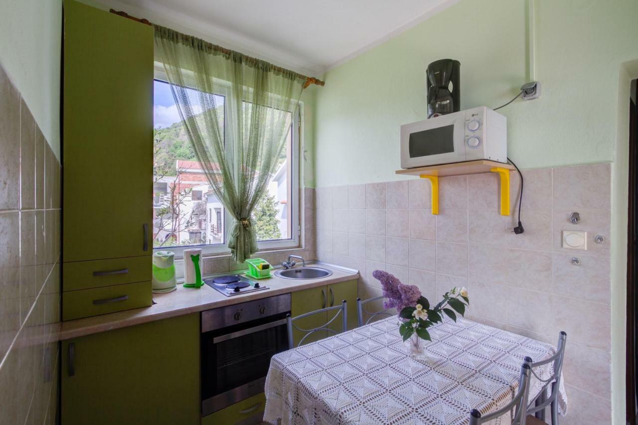 Apartmani Vesna Tivat Dış mekan fotoğraf