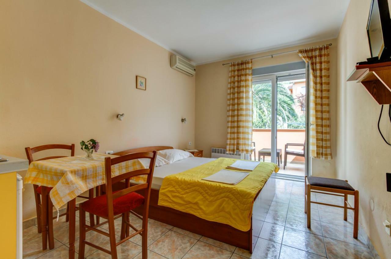 Apartmani Vesna Tivat Dış mekan fotoğraf